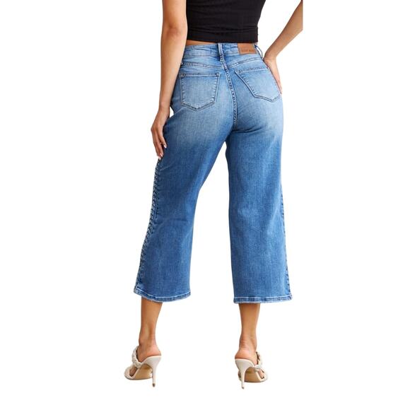 Judy Blue High Waist Braid Side Detailed Wide Leg Cropped Jeans, Size 13/31 - Picture 3 of 12